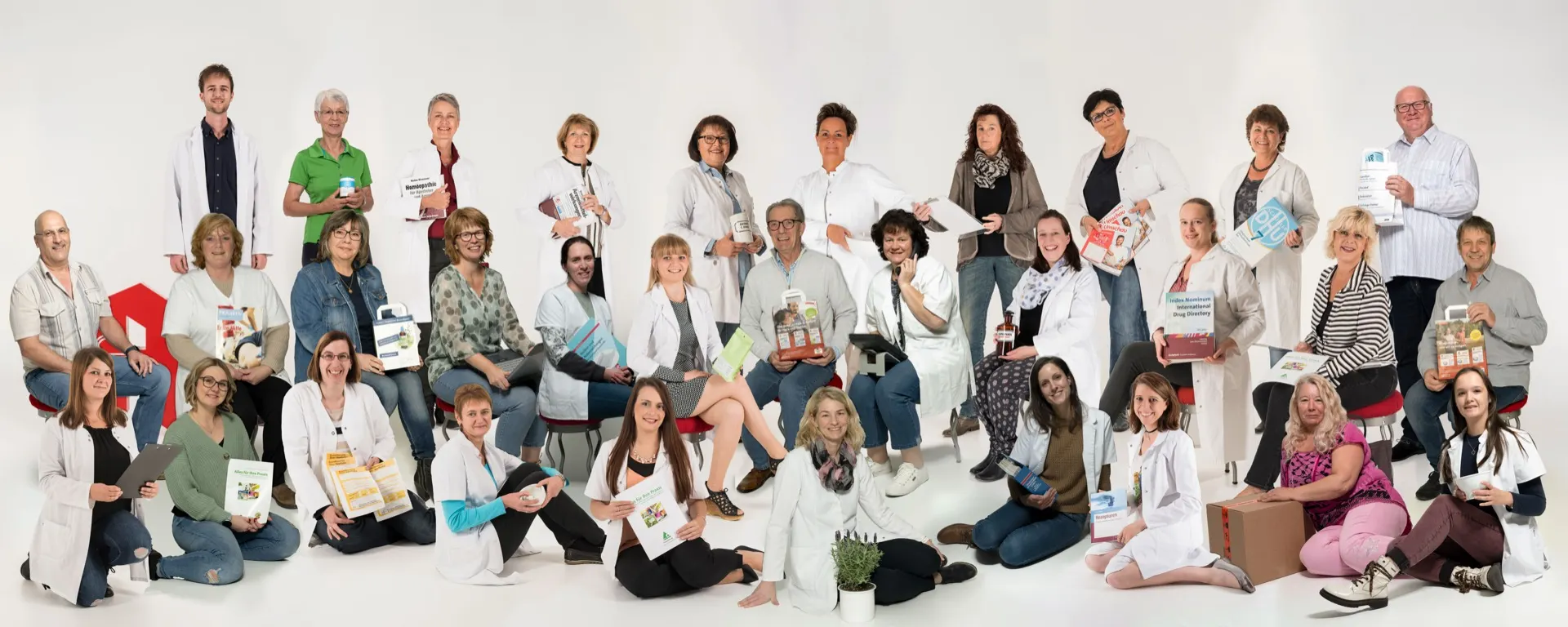 Das Team der Aartal-Apotheke — fixmedika.de